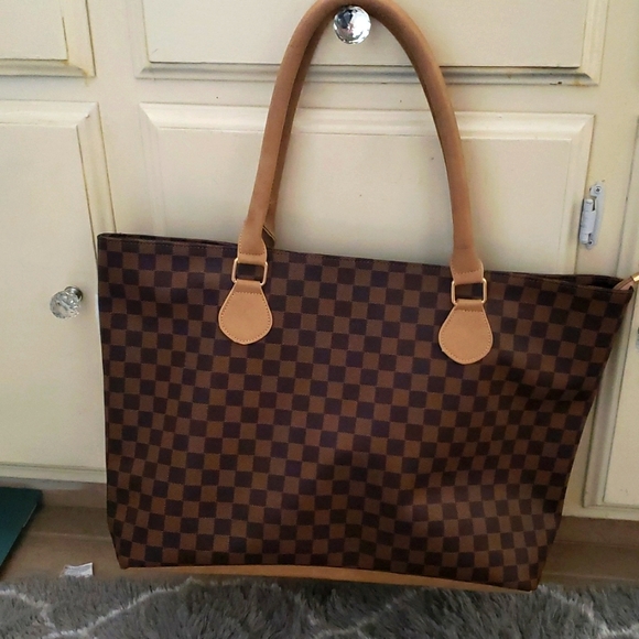 NEW!! Liv Foxy Tote Bag - Picture 9 of 9